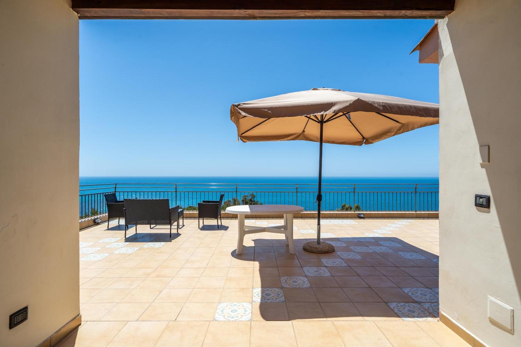 Villa Rosa Sul Mare Шака Екстериор снимка