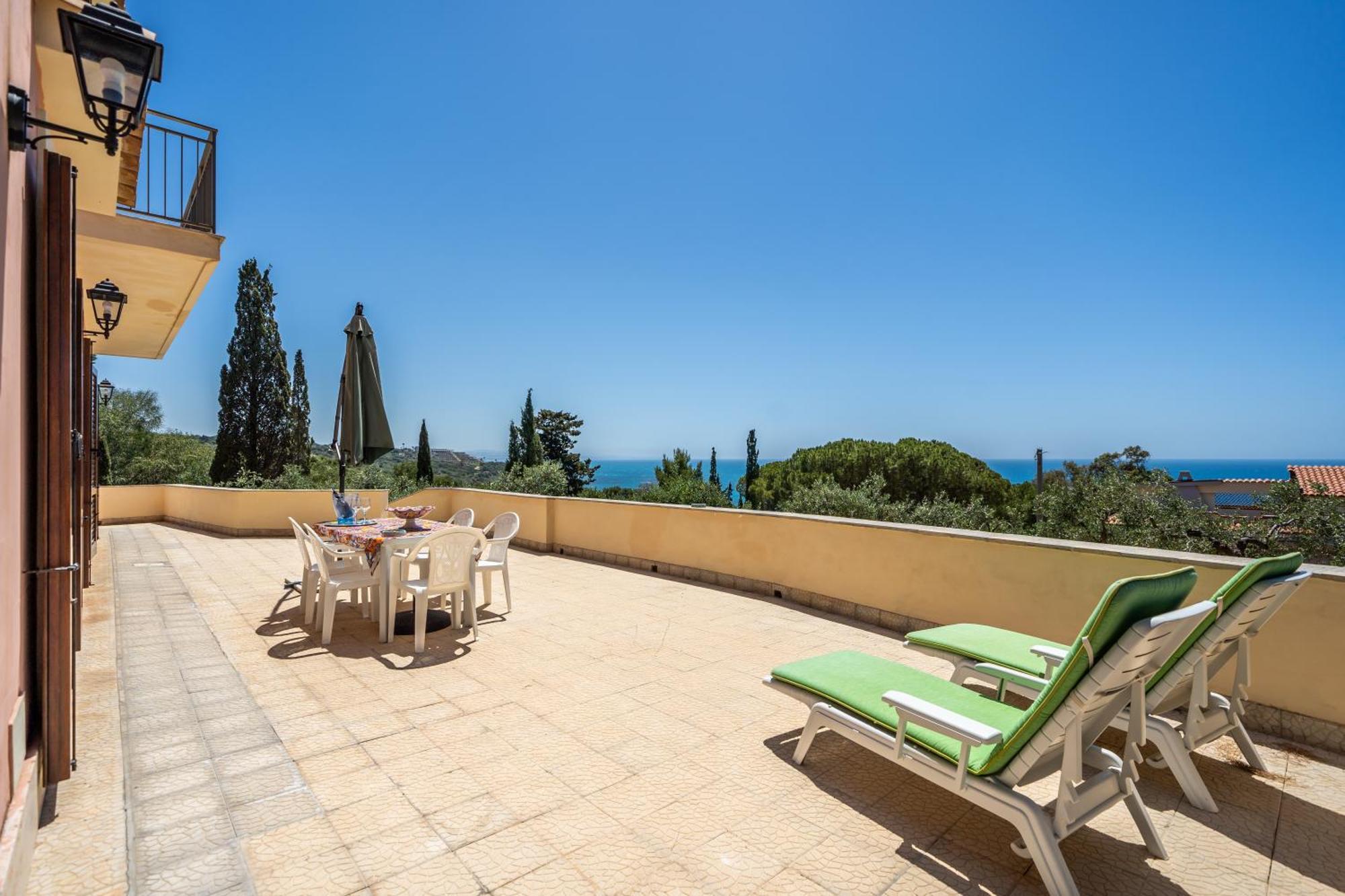Villa Rosa Sul Mare Шака Екстериор снимка