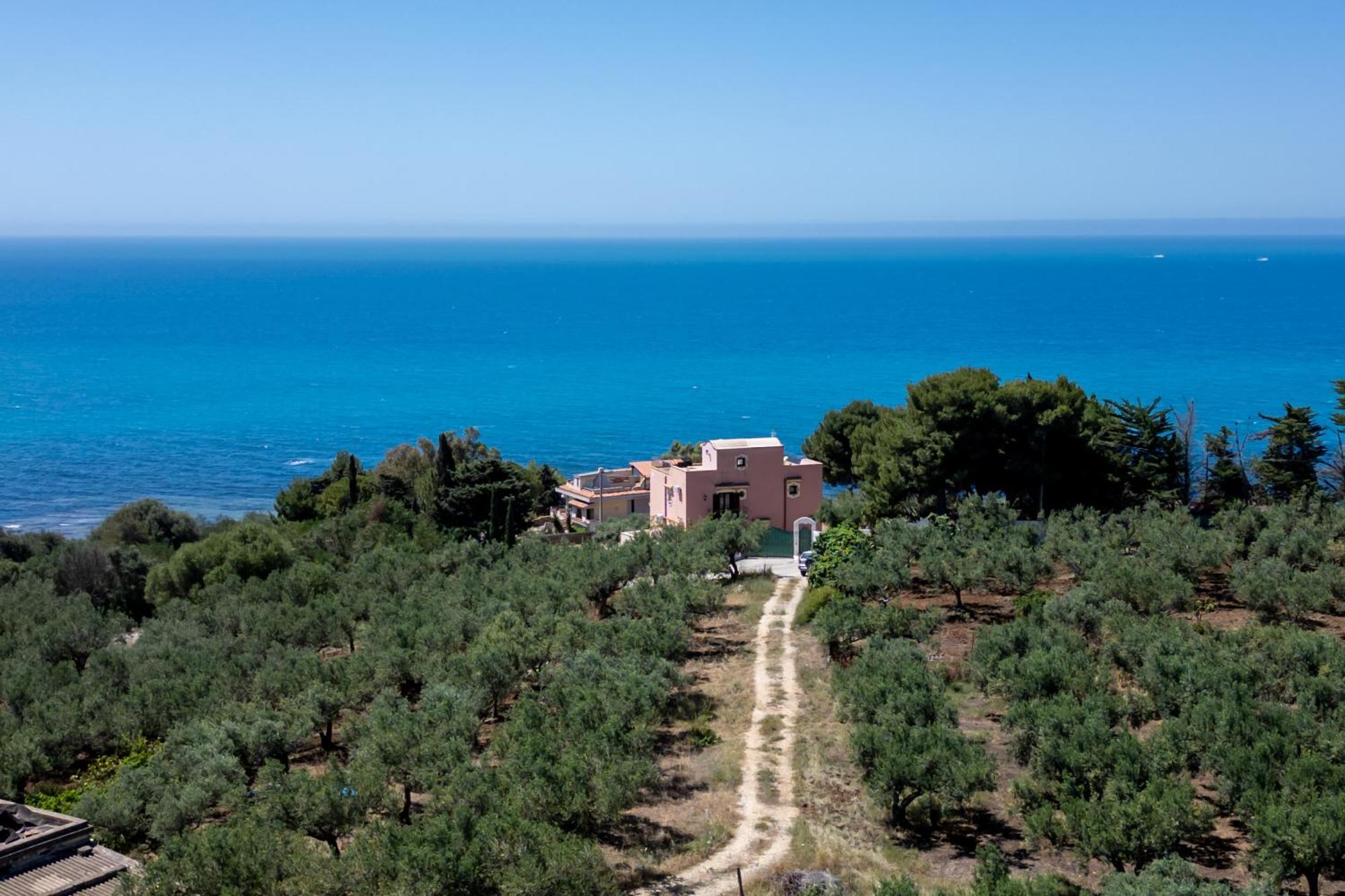Villa Rosa Sul Mare Шака Екстериор снимка