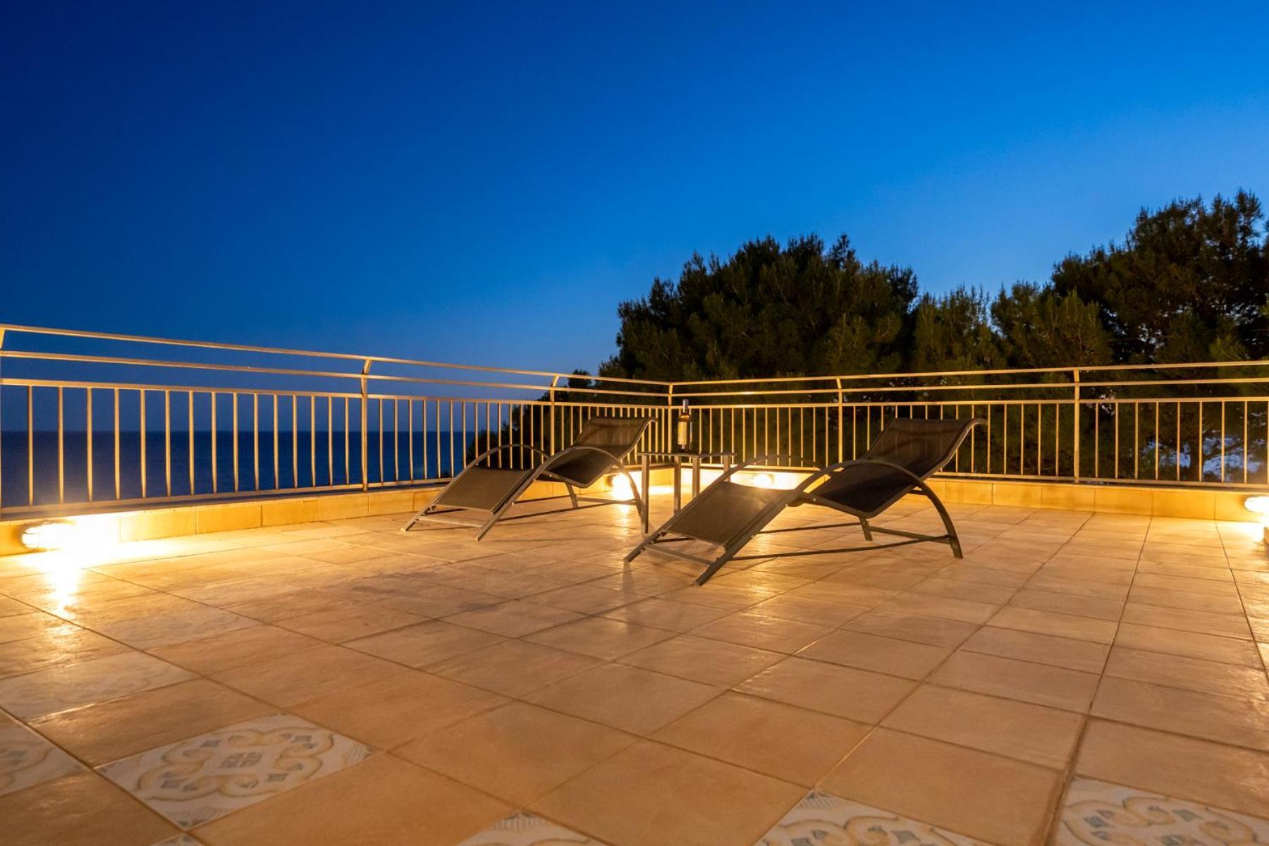 Villa Rosa Sul Mare Шака Екстериор снимка